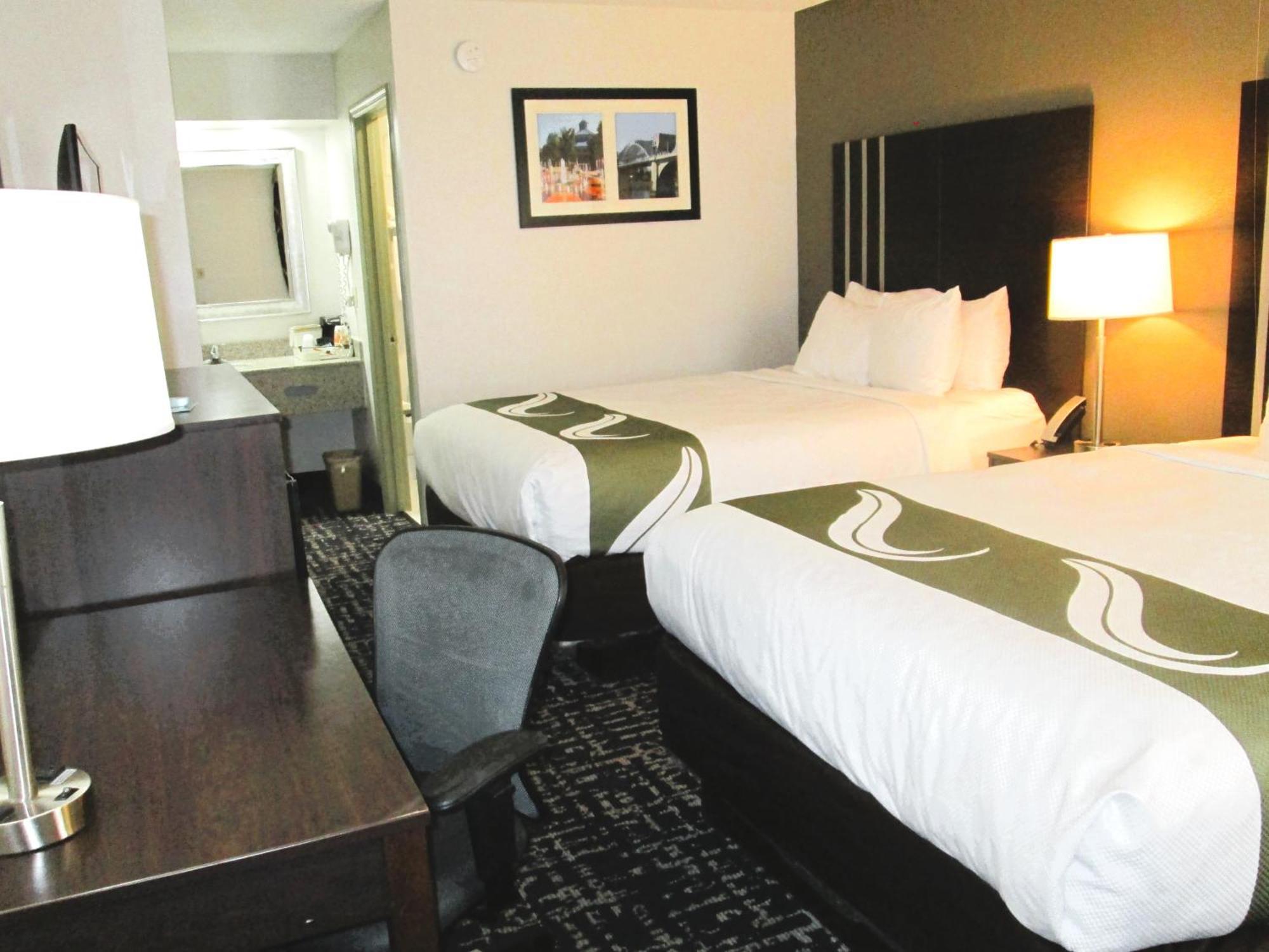 Quality Inn Cleveland Exterior foto